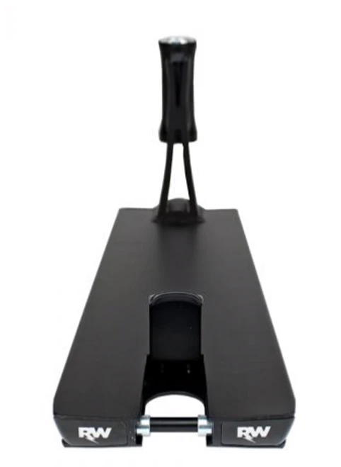 Nitro Circus R-Willy 500 Signature Deck 5.1 X 19.7 - Black 6 Nitro Circus R-Willy 500 Signature Deck 5.1 X 19.7 - Black - Image 4